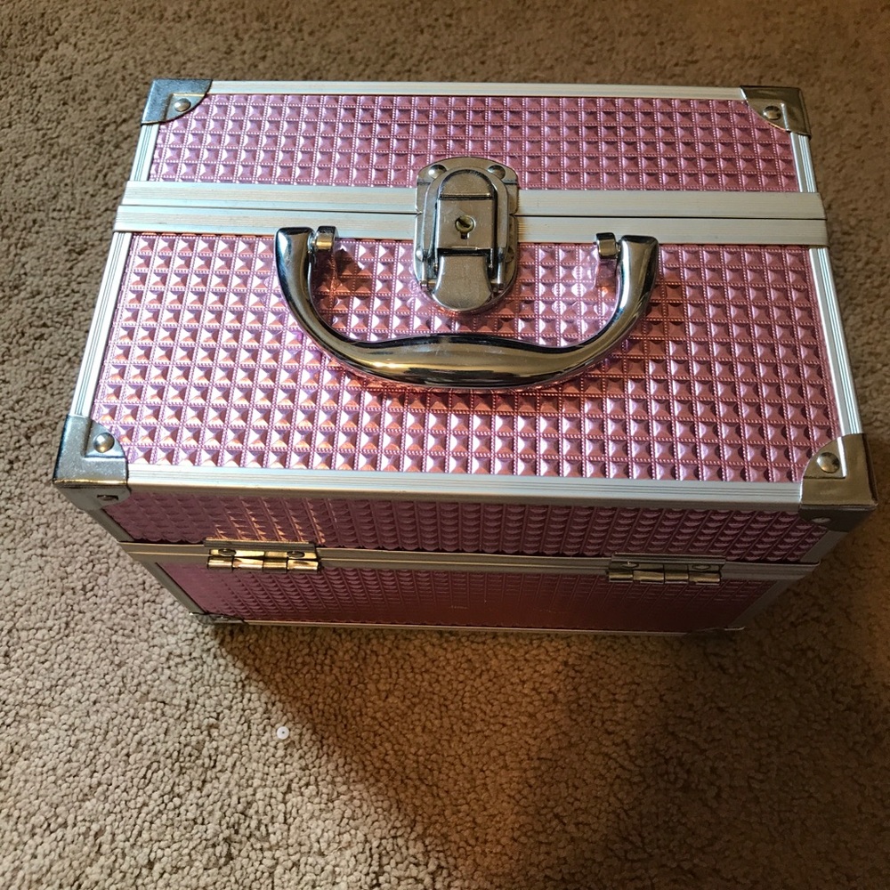 Makeup case