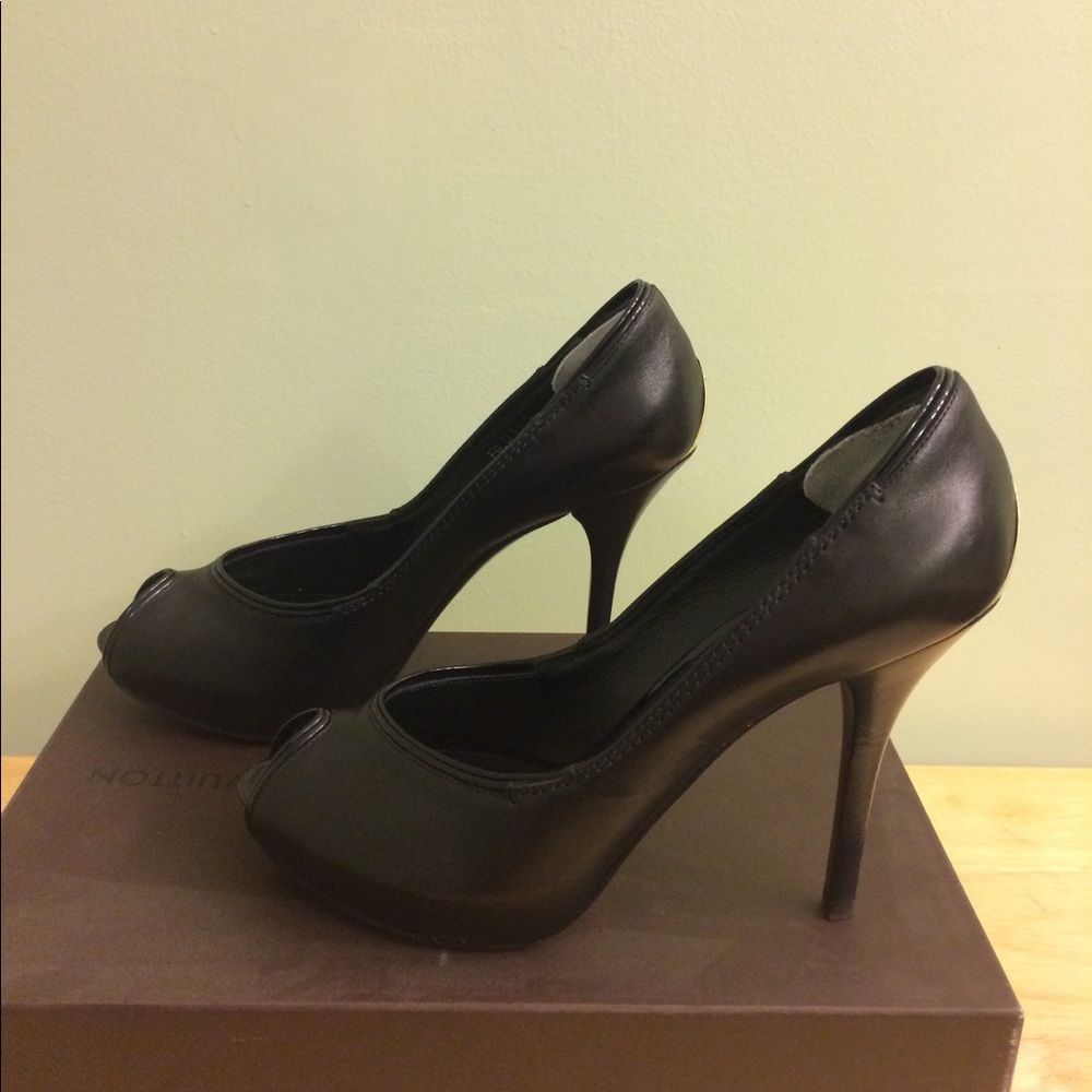 Louis Vuitton Intense Open Toe Pump