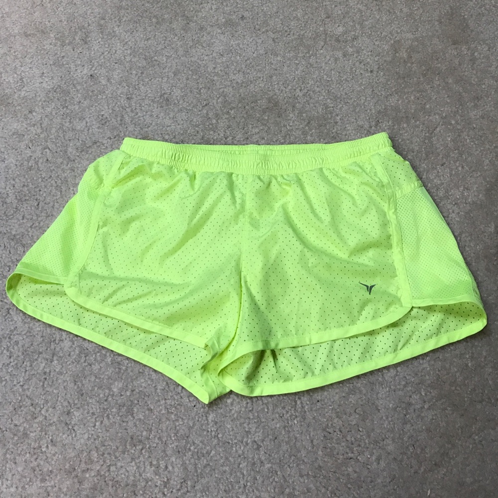 Athletic shorts