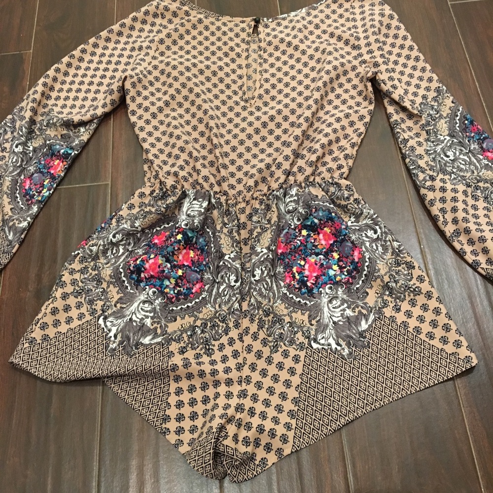 Romper - Picture 3 of 3
