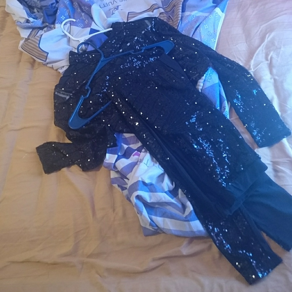 Nice new sparkle 2 piece pants set