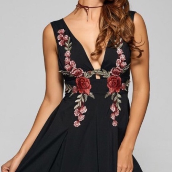 Dresses & Skirts - Rose embroidered little black dress