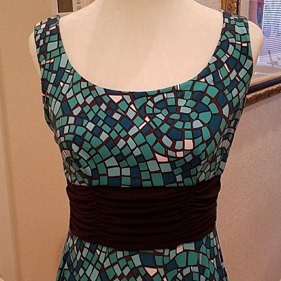 Women's 2-PIECE Sleeveless Dress and 3/4 Jacket - Picture 2 of 8