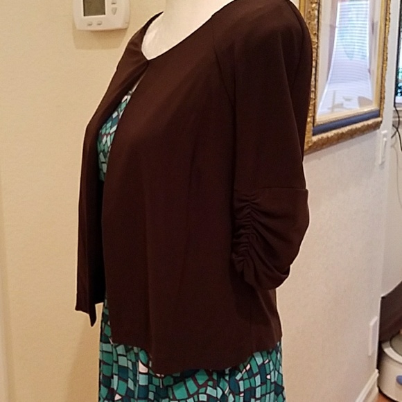 Women's 2-PIECE Sleeveless Dress and 3/4 Jacket - Picture 5 of 8