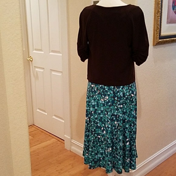 Women's 2-PIECE Sleeveless Dress and 3/4 Jacket - Picture 6 of 8