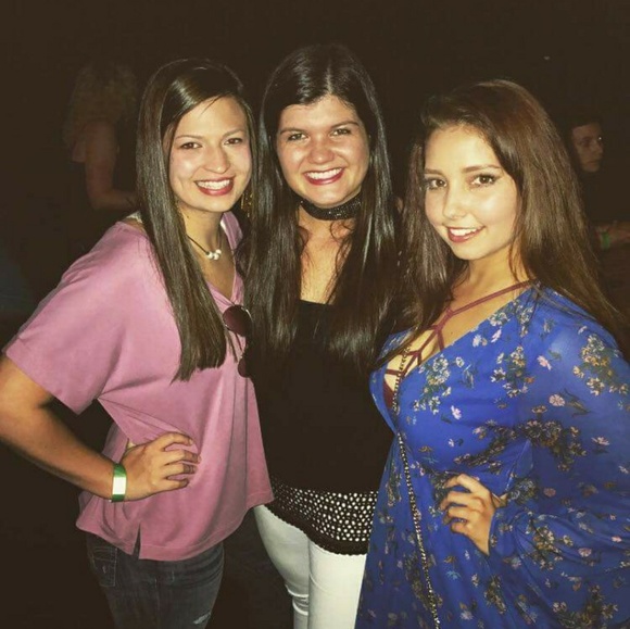 Meet Your Posher! - Picture 3 of 4