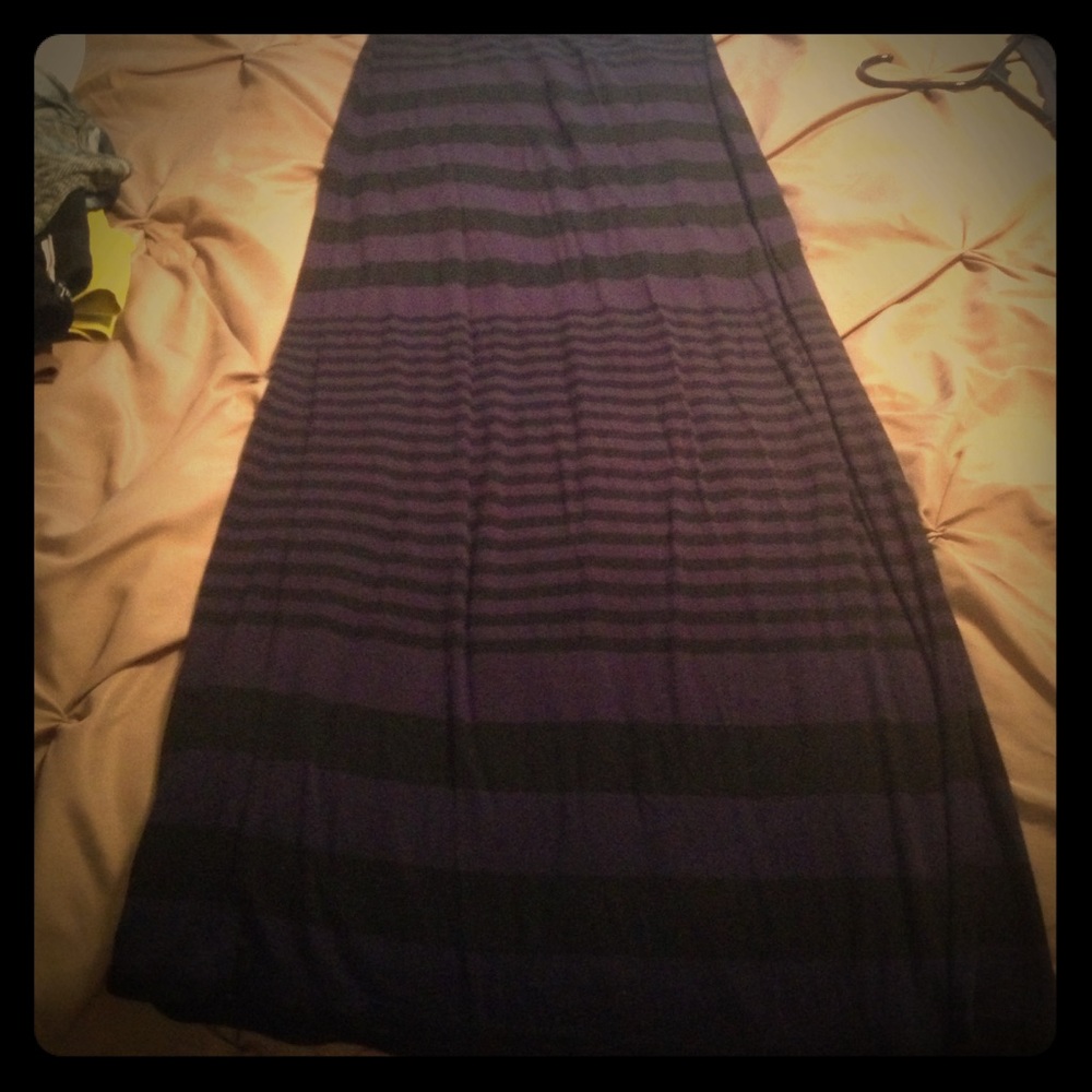 black blue maxi skirt with a slit on the side