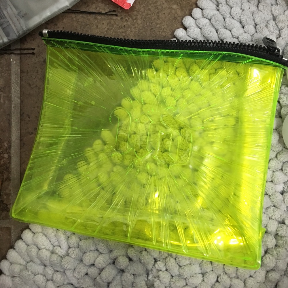 Makeup bag from urban decay