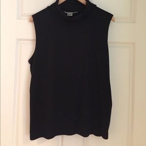 Jillian Nicole sleeveless tank