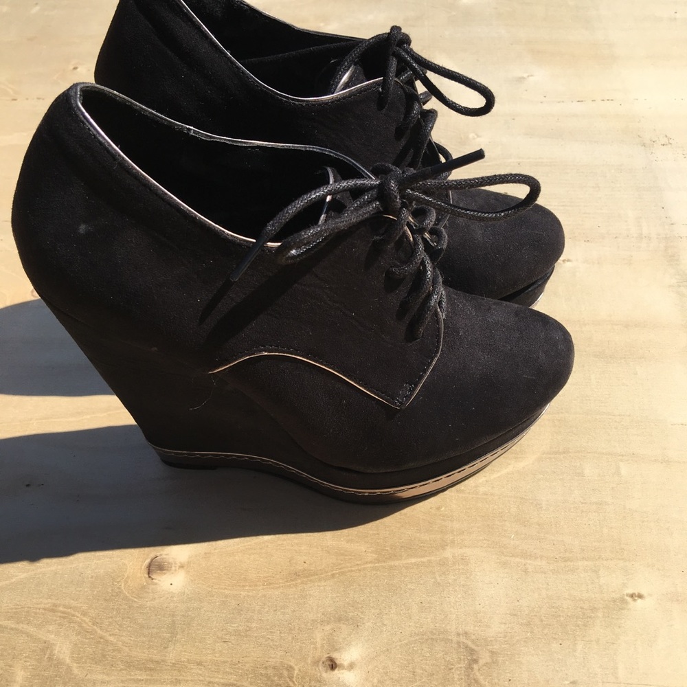 Super cute forget 21 heels