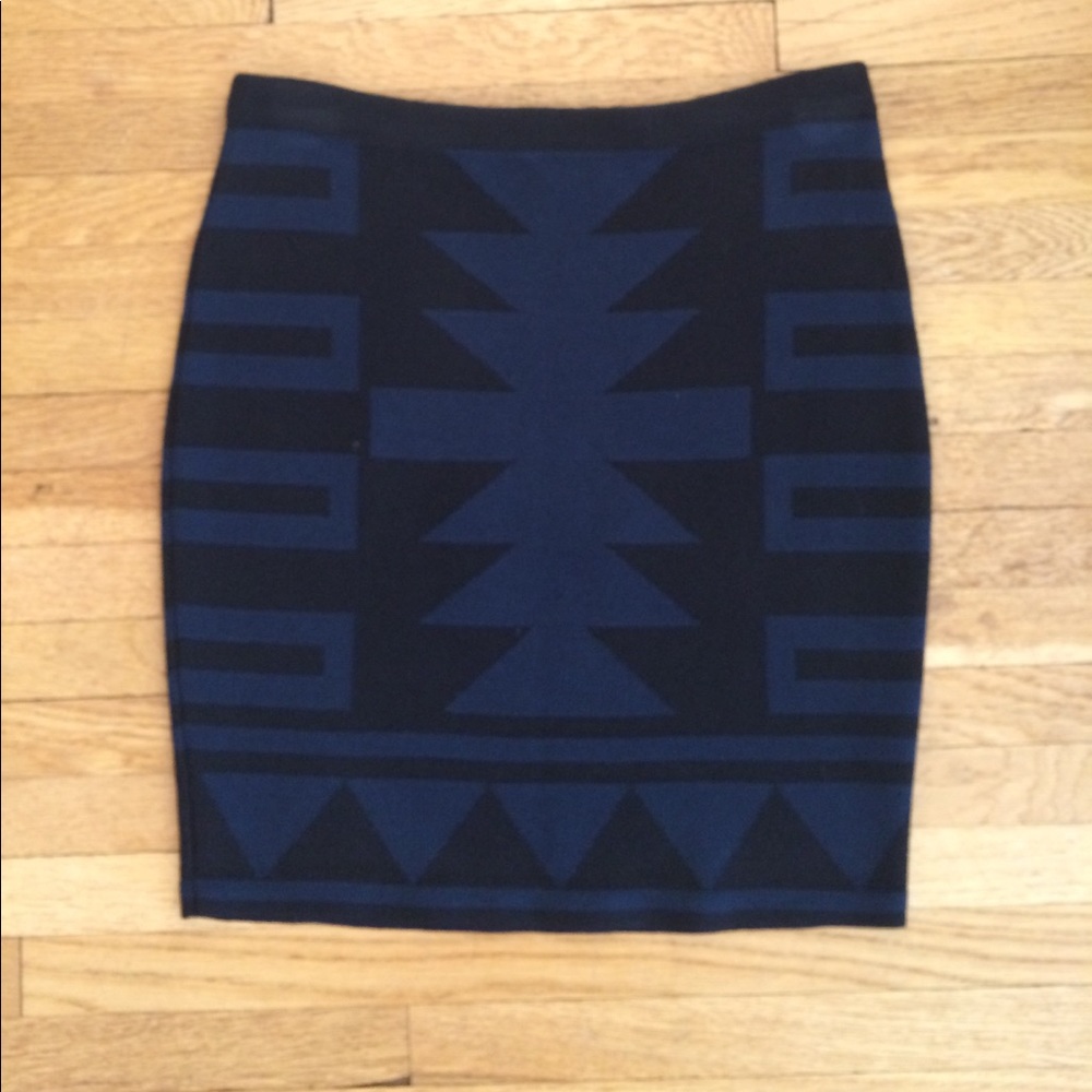 Rachel Roy hit the town mini skirt!