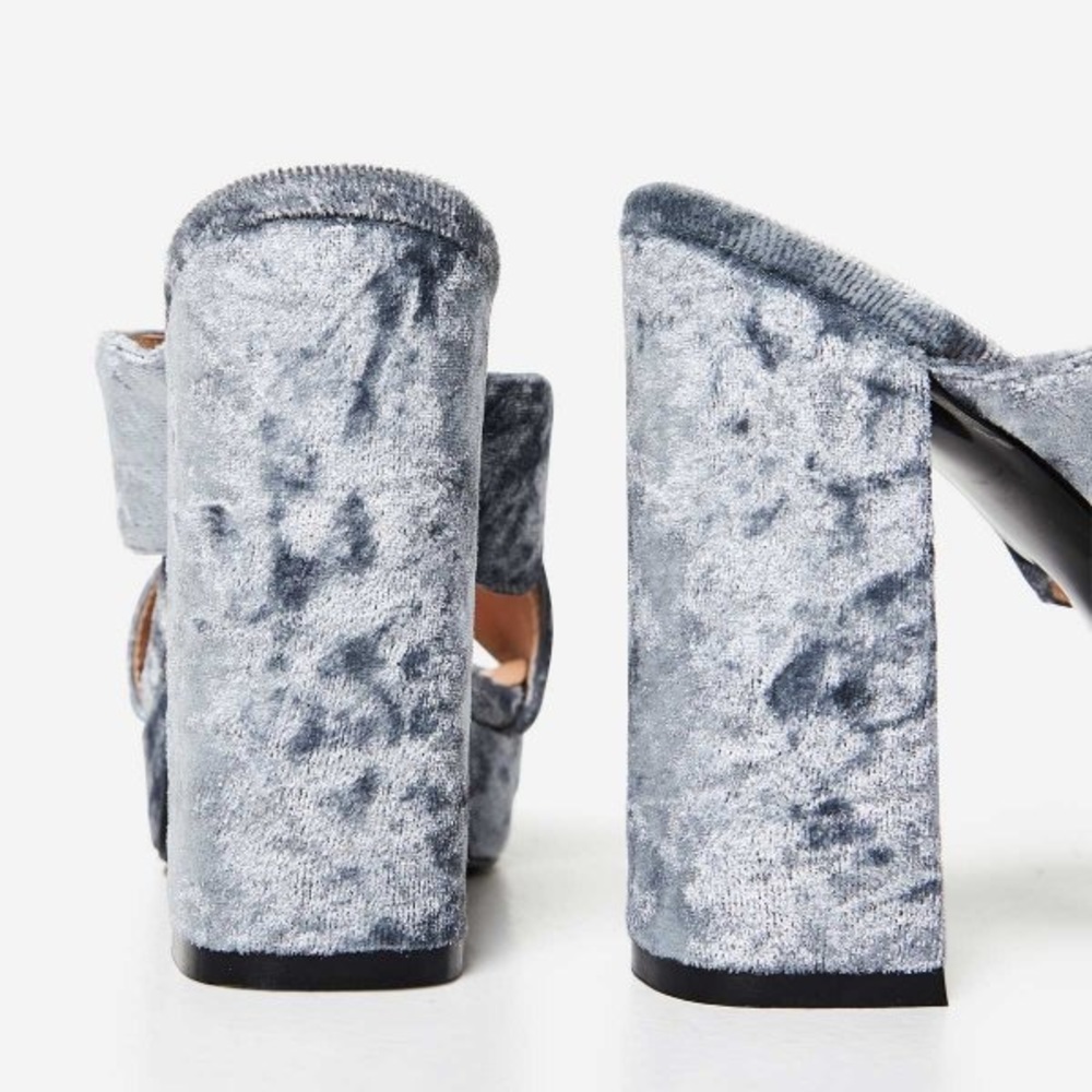 ❌SOLD❌ EGO Grey Velvet Heel Mule (BRAND NEW) - Picture 4 of 5