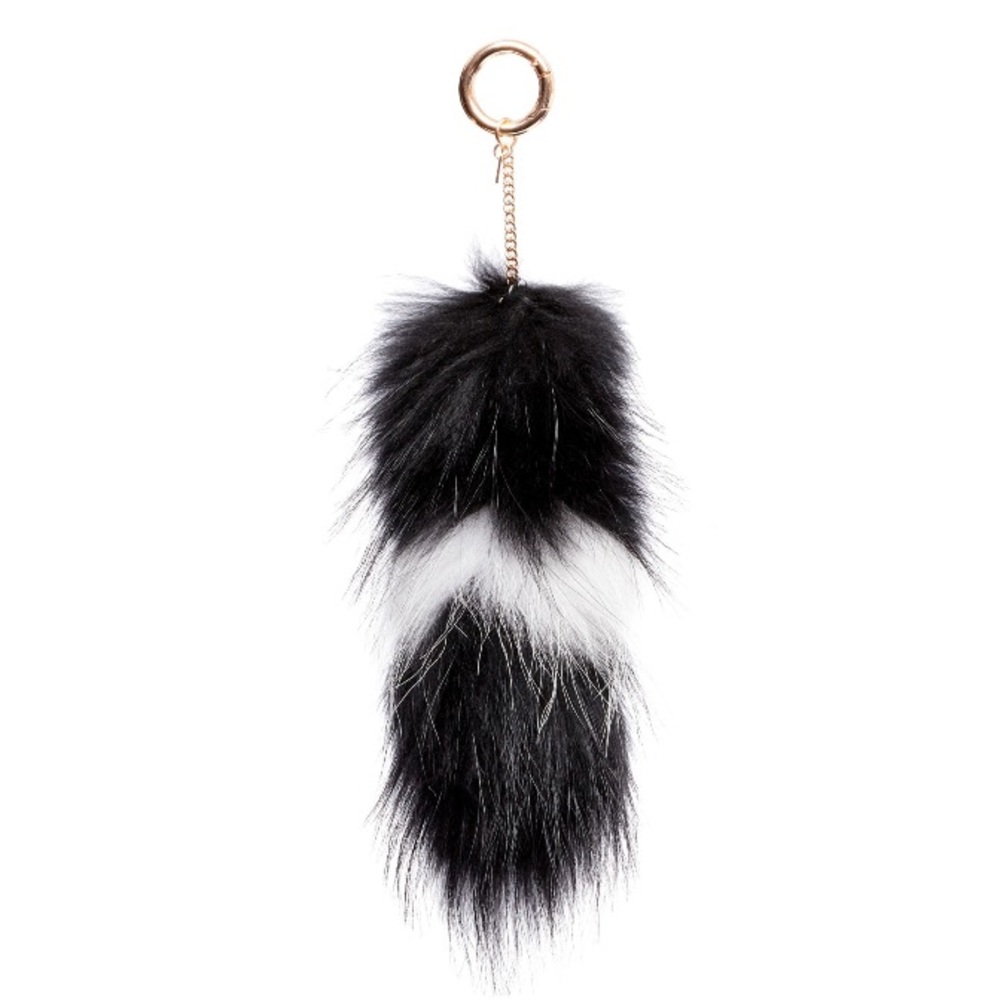 BLAVISH - Steve Madden Black & White Fur Keychain