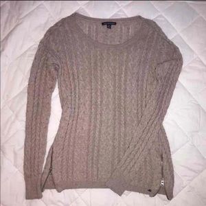 American eagle sweater