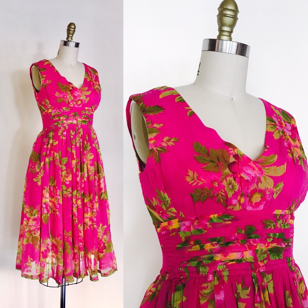 Vintage 1950s style fit and flare dress