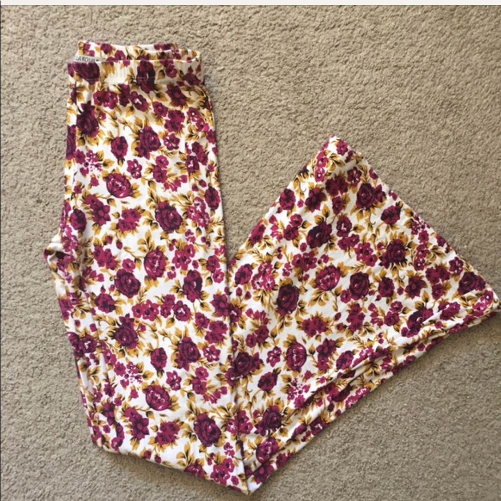 Novella Royals Janis Bells