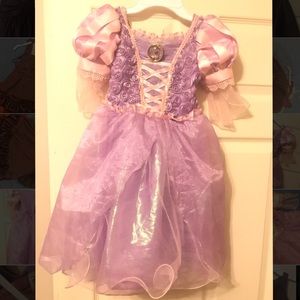 SIZE (3) NWOT Pretending princess dress