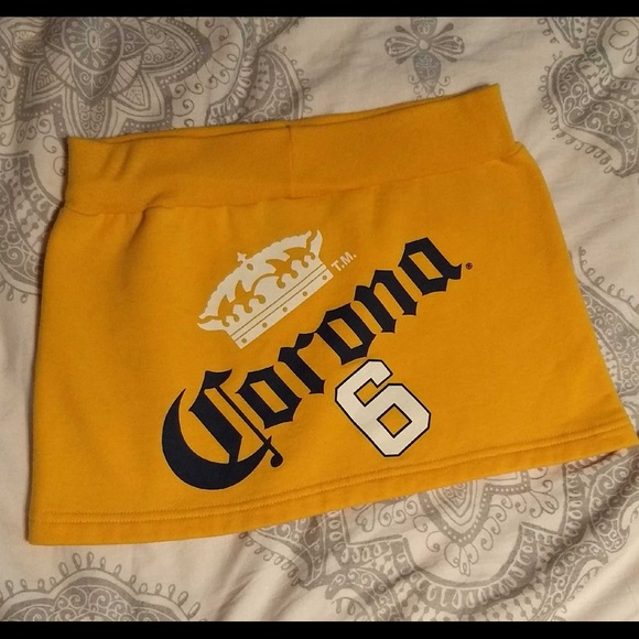 Dresses & Skirts - Corona skirt