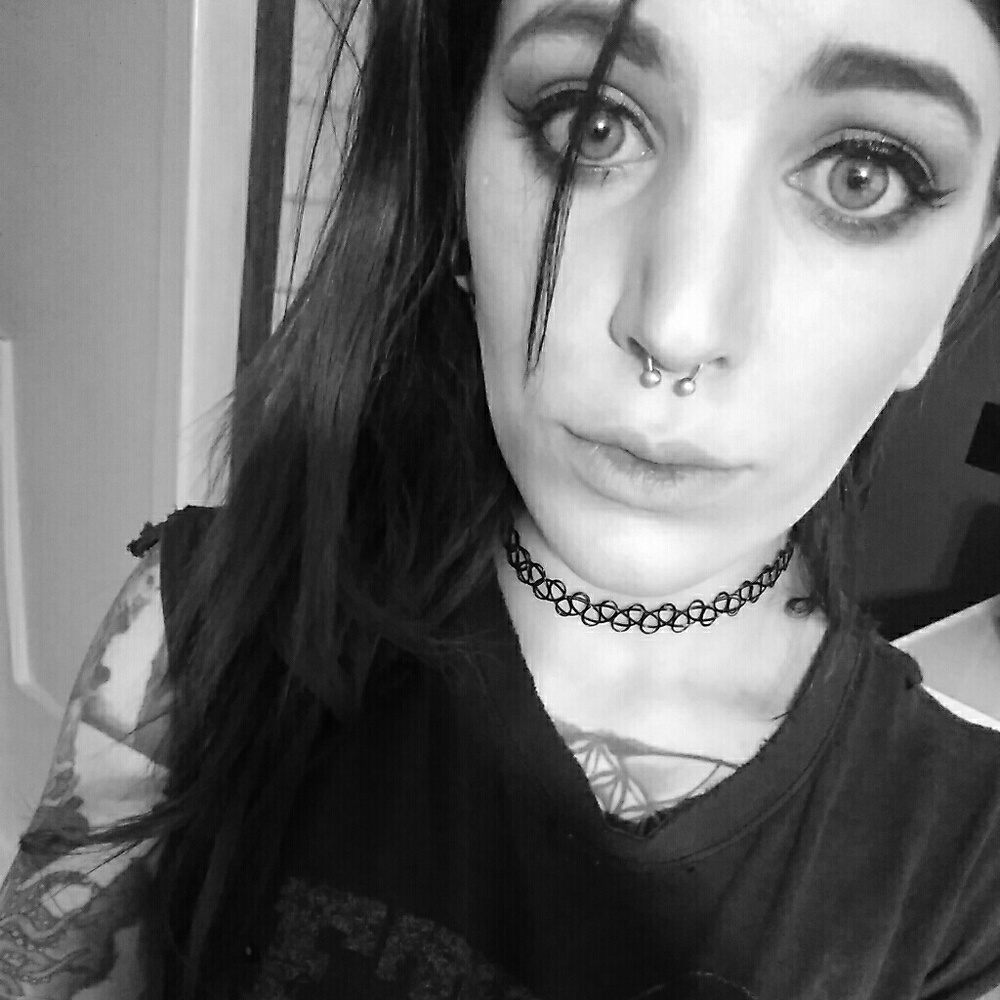 Meet your Posher, Olivia