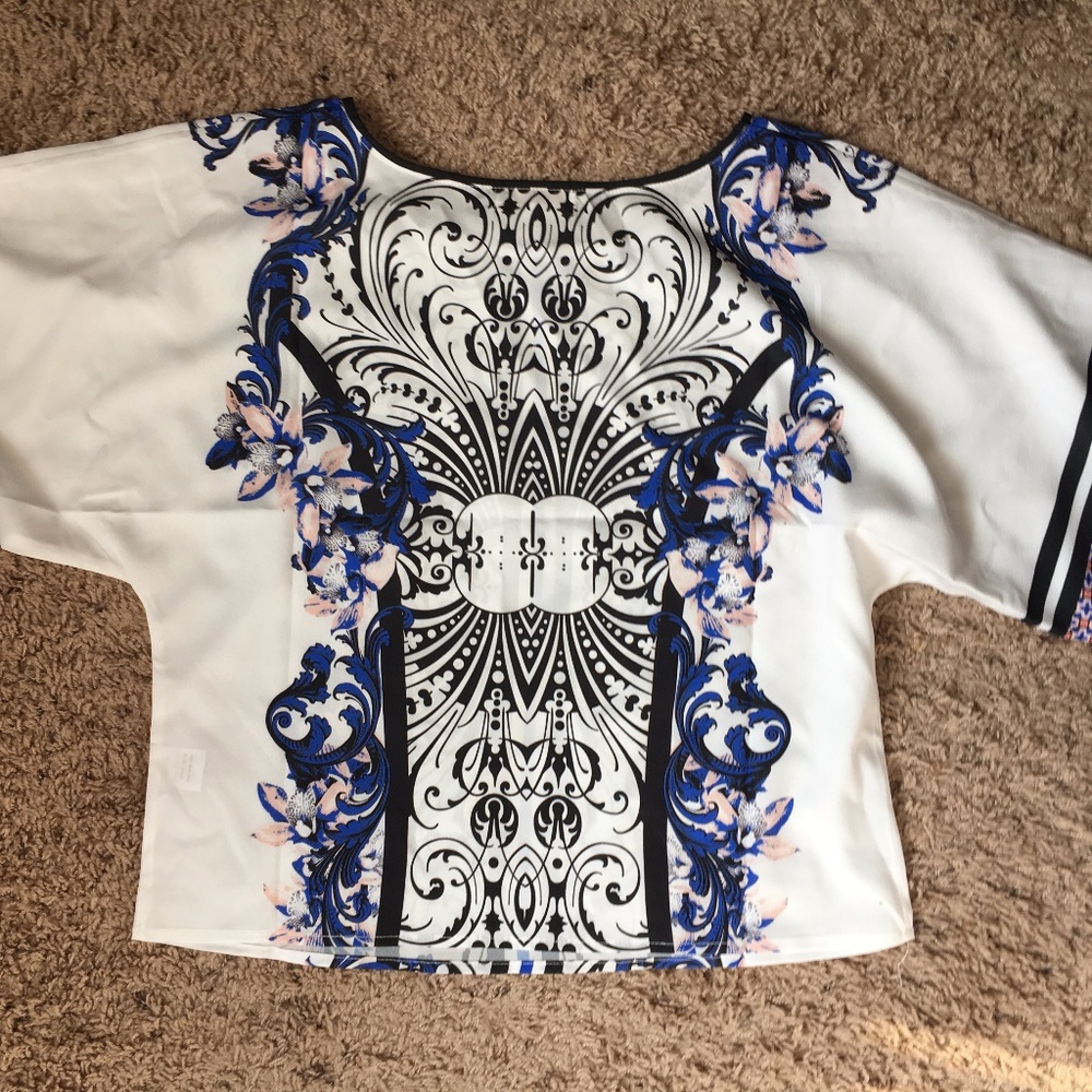 Jealous Tomato White Patterned Top - S - Picture 3 of 6