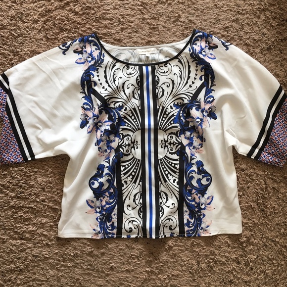 Jealous Tomato White Patterned Top - S - Picture 6 of 6