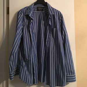 American Eagle Outfitters button down shirt