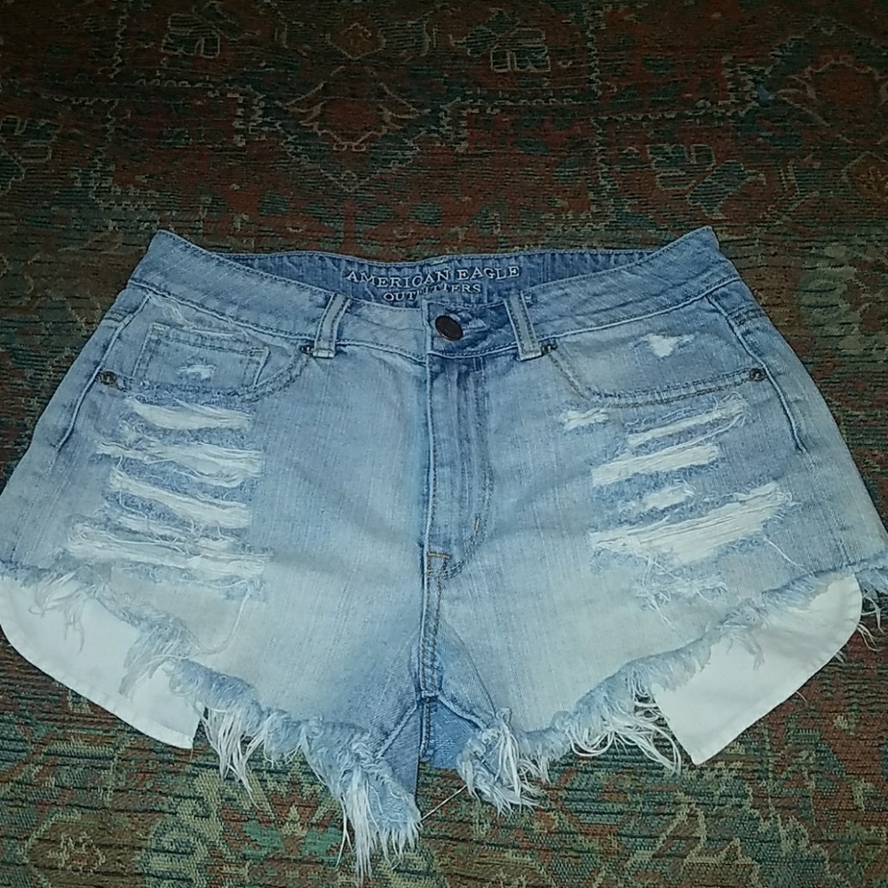 American eagle high waist shorts.