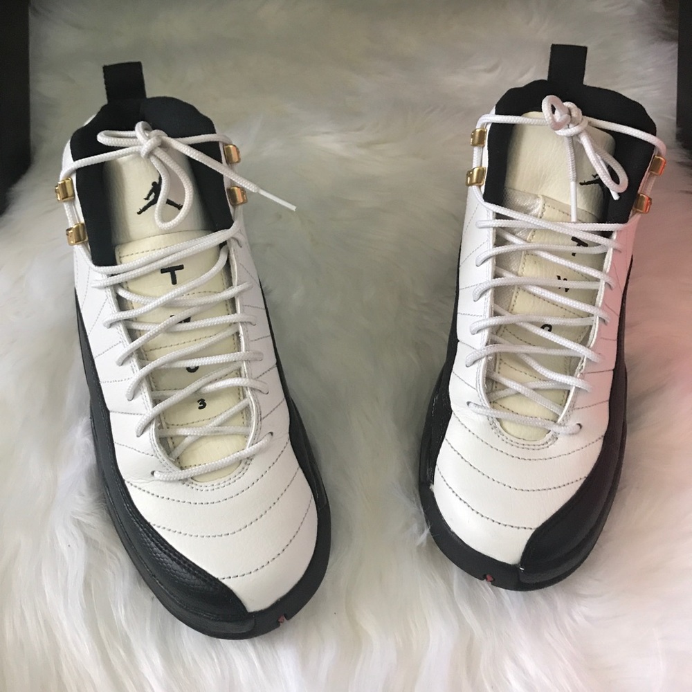 SOLD ❌❌AIR JORDAN 12 RETRO (TAXI 2013)❌❌ - Picture 2 of 8