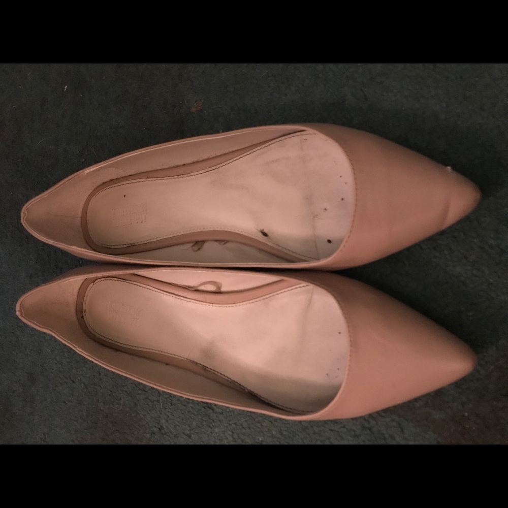Nude Flats
