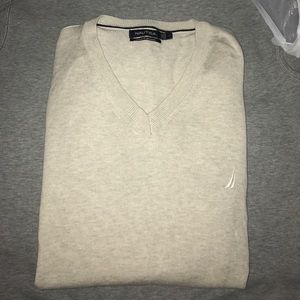 Mens nautica long sleeve vneck sweater size L