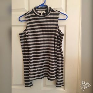 Hippie Rose Cold Shoulder Top