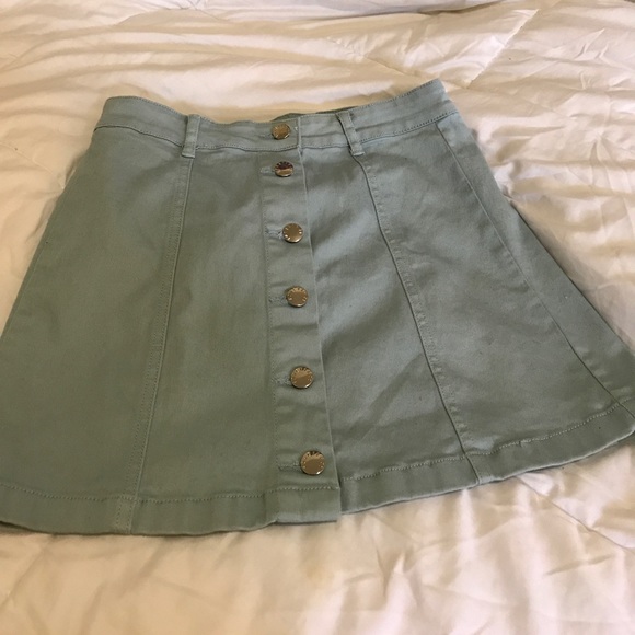 Forever 21 Light blue denim button up skirt - Picture 2 of 4