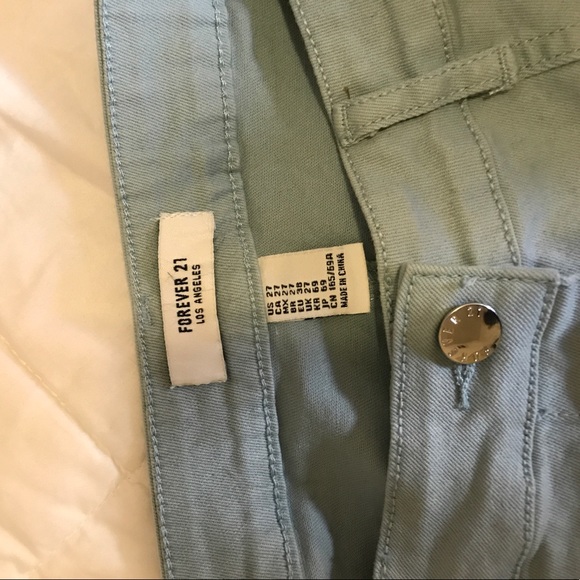 Forever 21 Light blue denim button up skirt - Picture 4 of 4