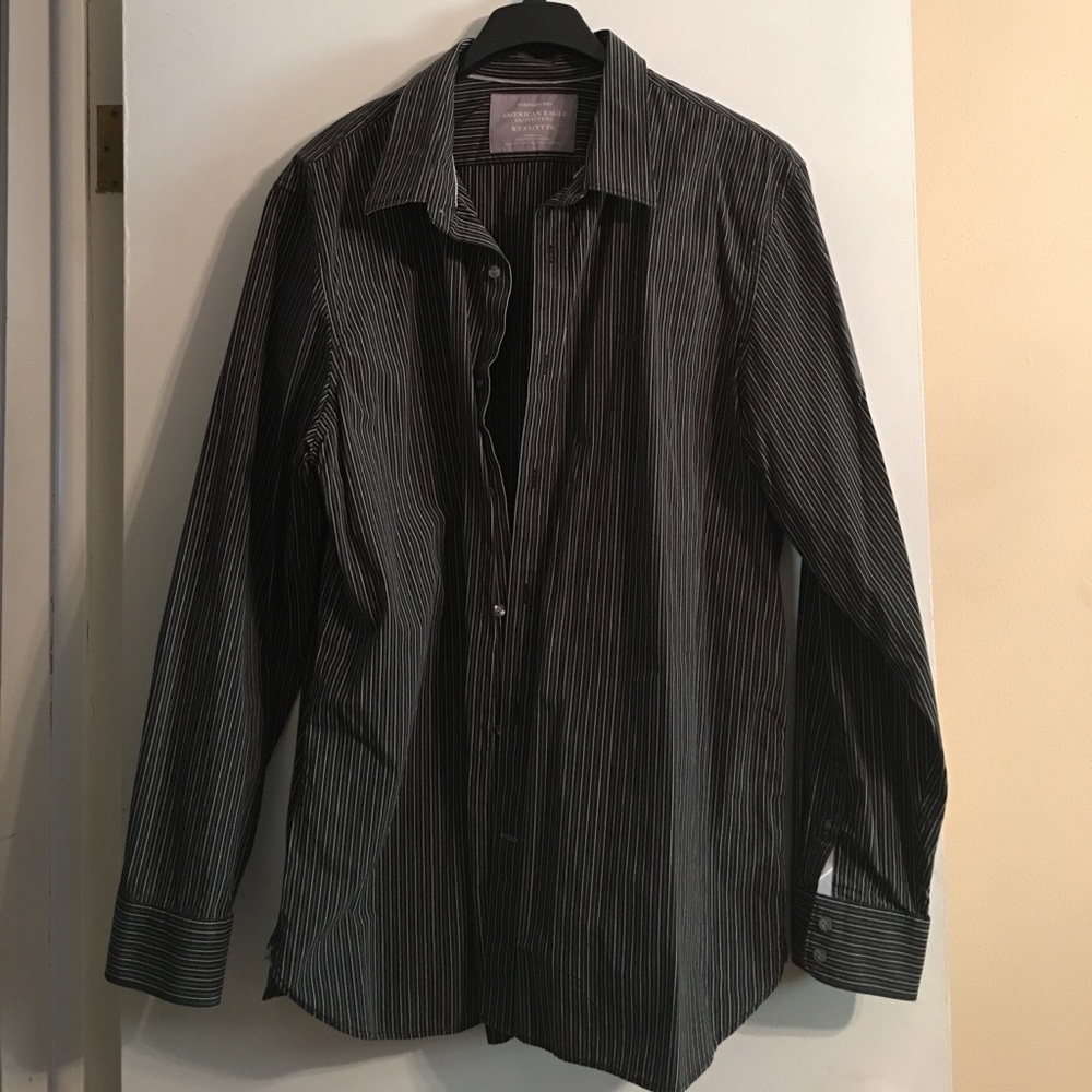 American Eagle Outfitters button down shirt