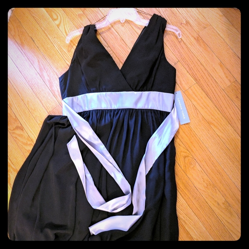Black dress with little bubble hem