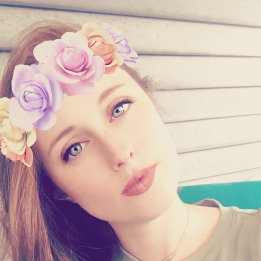 Meet your Posher, Elise