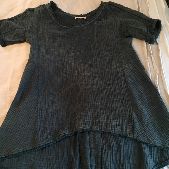 Altar'd state Free Flow Top - Picture 2 of 5