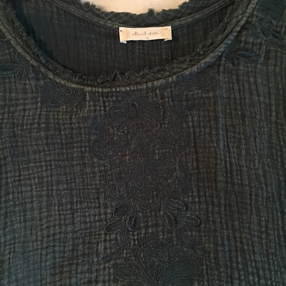 Altar'd state Free Flow Top - Picture 3 of 5