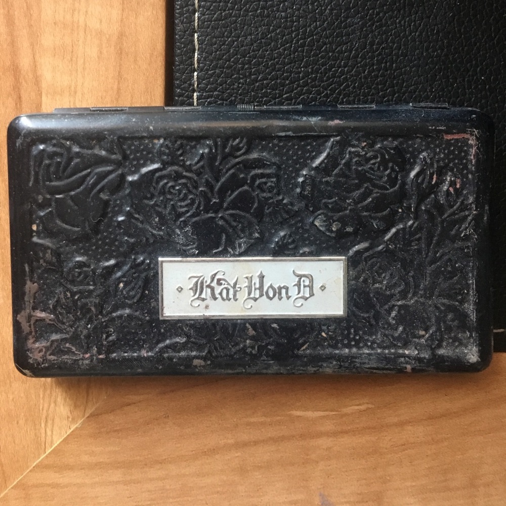 True romance eyeshadow palette! Kat Von d