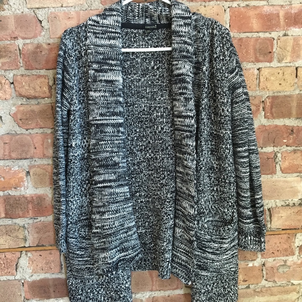 Forever 21 Chunky Black & White Open Front Sweater