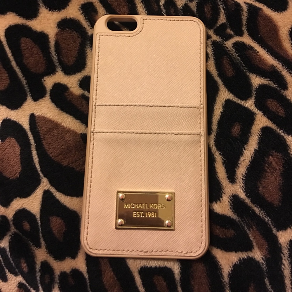 Michael Kors Saffiano Case