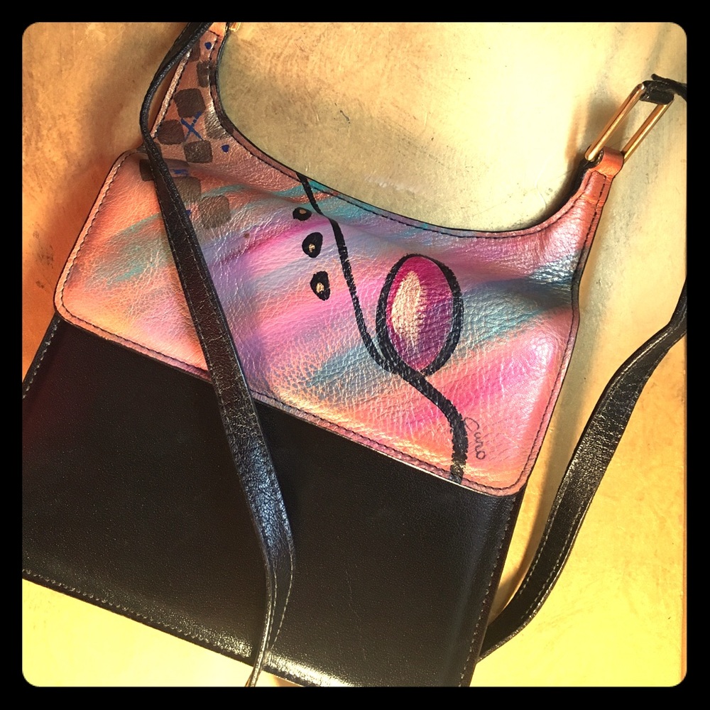 1-of-a-kind, hand-👩🏻‍🎨 black leather sm bag