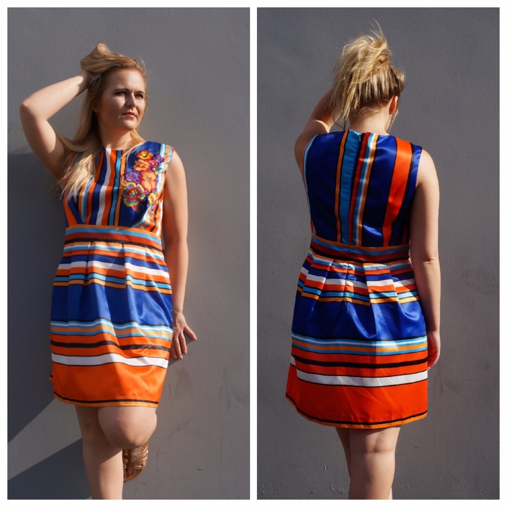 Sleeveless colorful strips floral sundress