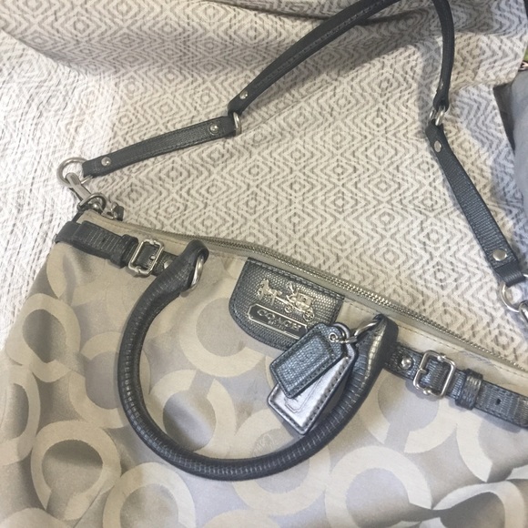 Coach shoulder bag - Picture 3 of 7