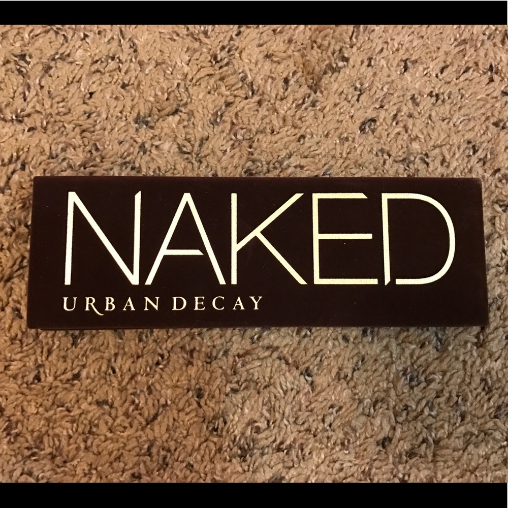Urban Decay Naked Pallet 1
