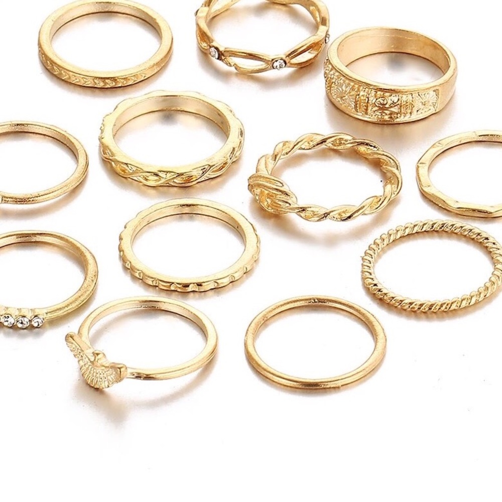 ✨LAST ONE! 10 Piece Boho Style Chic Gold Ring Set✨ - Picture 2 of 3