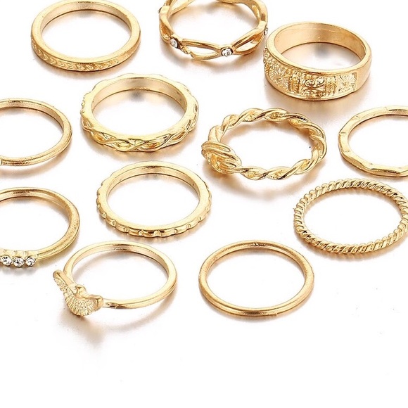 ✨LAST ONE! 10 Piece Boho Style Chic Gold Ring Set✨ - Picture 2 of 3
