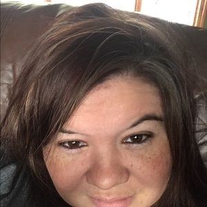 Meet your Posher, Cecelia