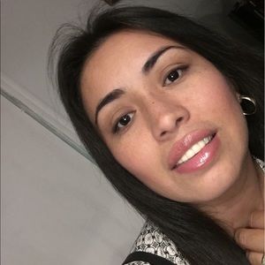 Meet your Posher, Vilma