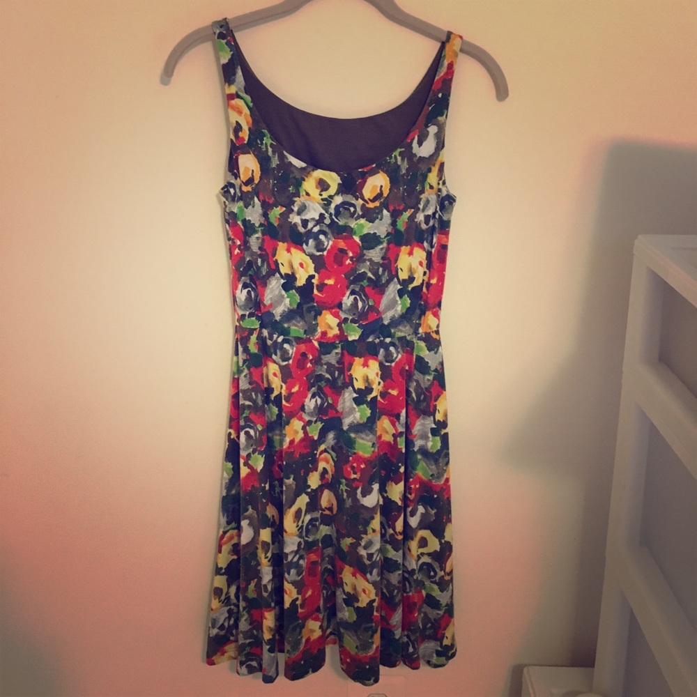 💐 Uniqlo floral a-line dress with built in bra